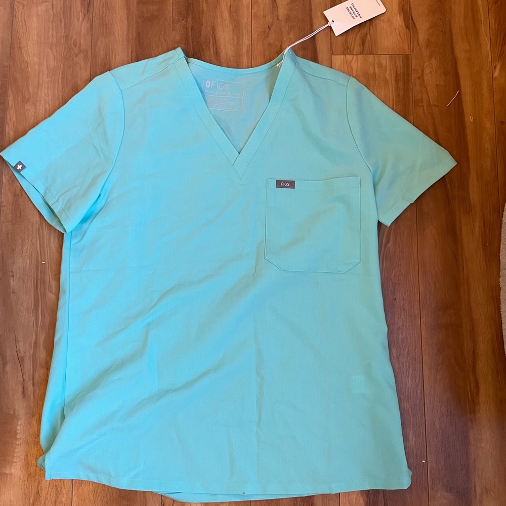 Catarina One-Pocket Scrub Top